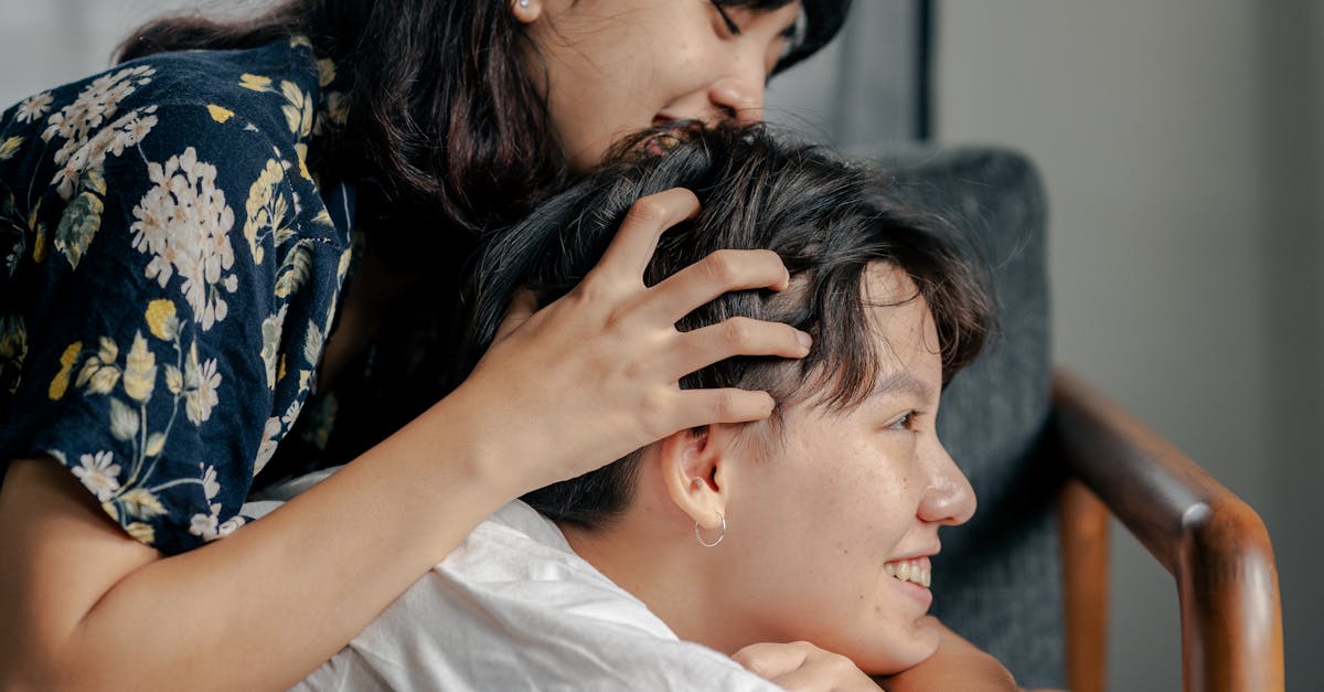 Are you supposed to talk during a couples massage?