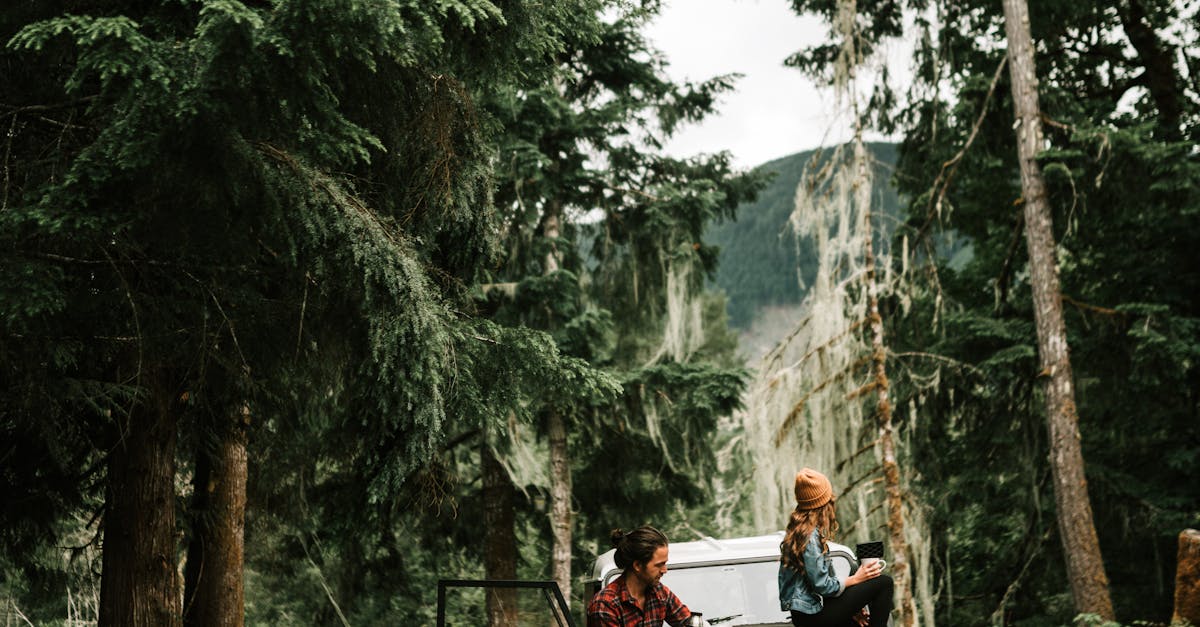 How to Create the Perfect Ambiance for a Couples Massage at Home