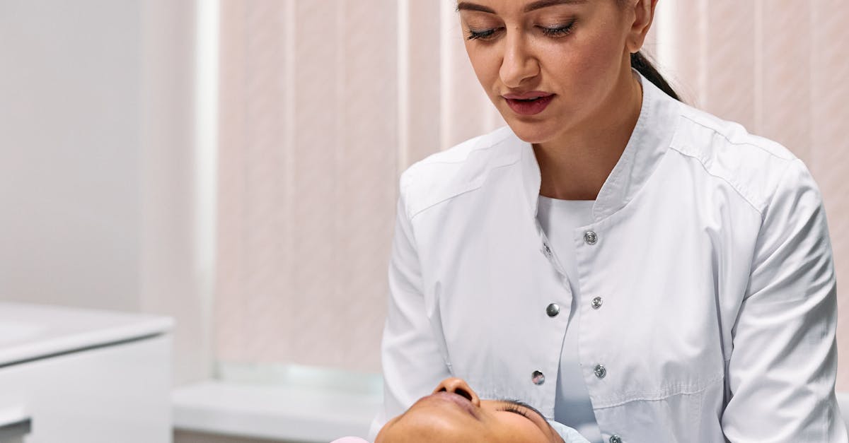 Is it rude not to tip a massage therapist?