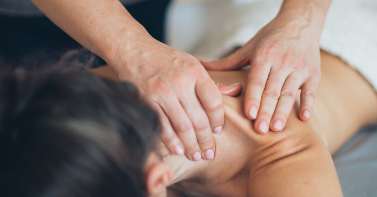 Round Up of Couples Massage Techniques That Enhance Intimacy