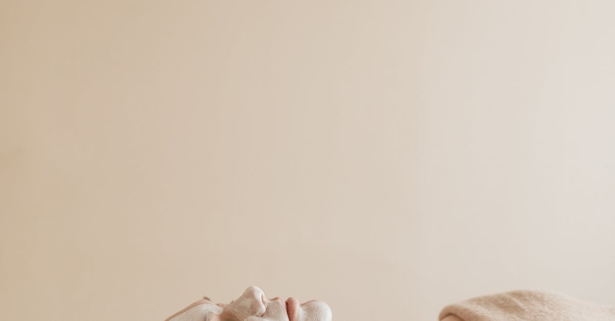 What to Expect from Your First Couples Massage Experience in Oshawa