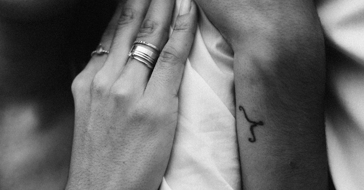 Why couples massage can enhance intimacy and connection